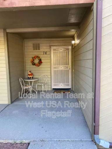 Main picture of 2707 N Walnut Hills Dr