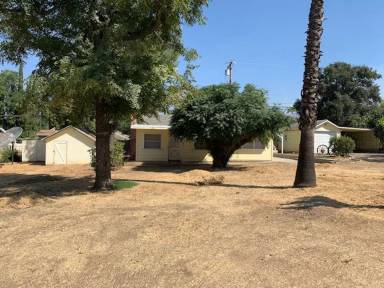 Main picture of 35164 Avenue B