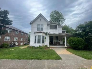 Main picture of 127 Stanley Ave