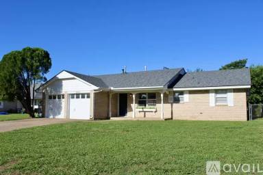 Main picture of 2012 Connie Dr