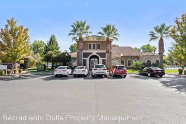 Main picture of Bridgefield Condominiums