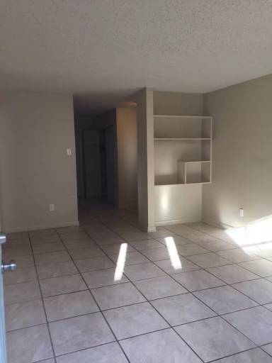 Main picture of 4209 Yates St