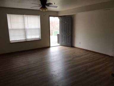 Main picture of 217 N Ventura Ave