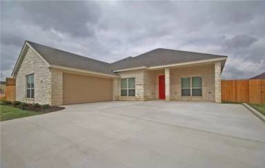 Main picture of 2529 Faux Pine Dr