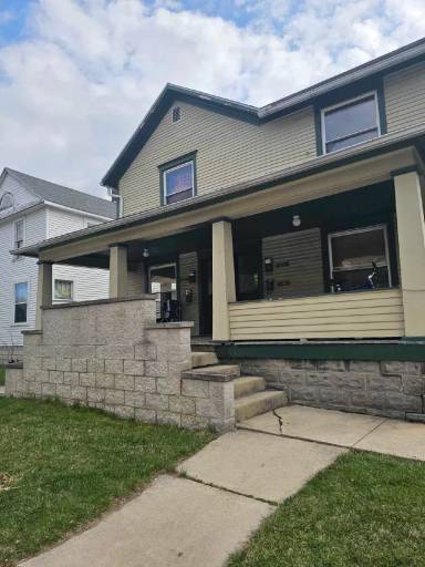 Main picture of 614 E Wooster St