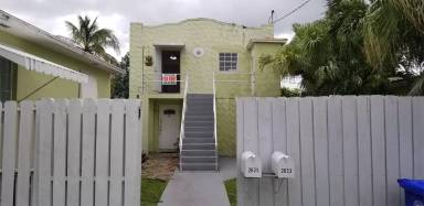 Main picture of 2633 SW 31st Ct