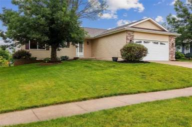 Main picture of 1205 Wolf Dr NW