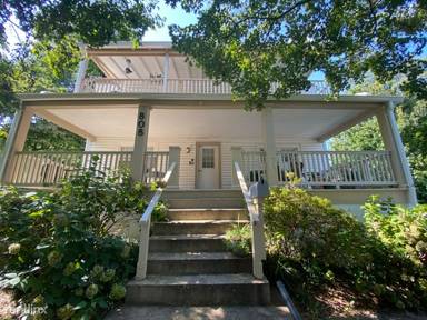 Main picture of 808 Kennebec Ave