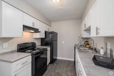 Main picture of 1900 Stanton Rd