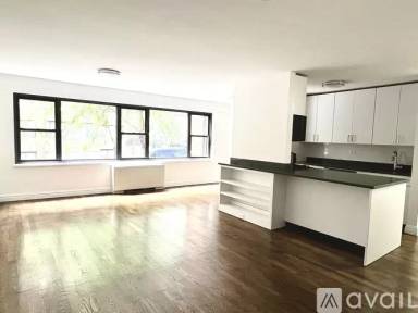 Main picture of Sutton Town House