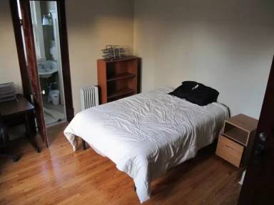 Main picture of 404 W Elm St