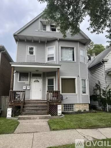 Main picture of 12011 S Stewart Ave