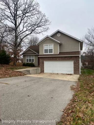Main picture of 21727 Lindsay Ln