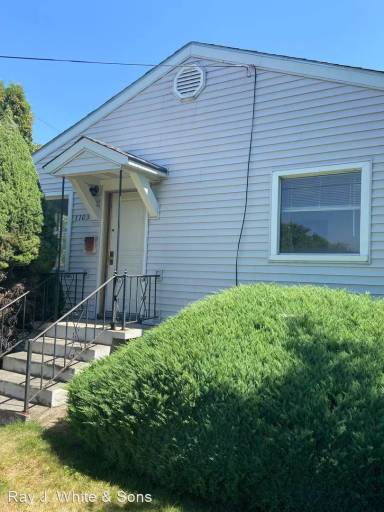 Main picture of 808 11th Ave