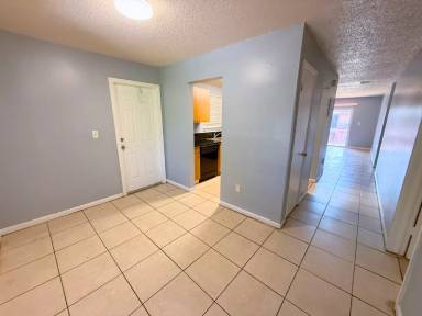 Main picture of 2221 NW 58th Terrace - 2220 NW 59th Ave - 21