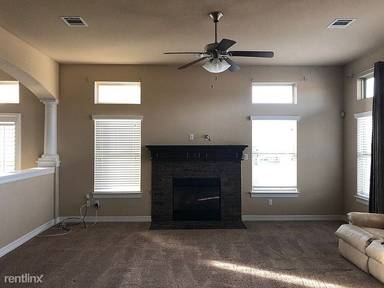 Main picture of 333 Lombardia Dr