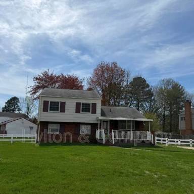 Main picture of 5601 Larrymore Rd