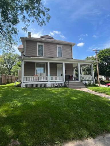 Main picture of 1201 S 22nd St