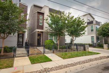 Main picture of 430 Clay St