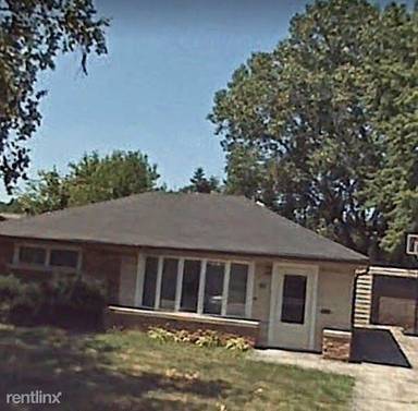 Main picture of 142 Peach St
