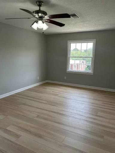 Main picture of 132 Rue Fontaine