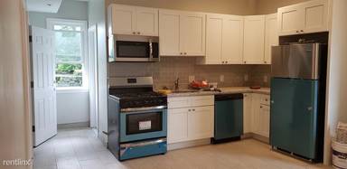 Main picture of 641 Broadway