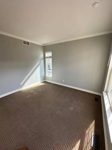 Main picture of 122 Whitney Ct
