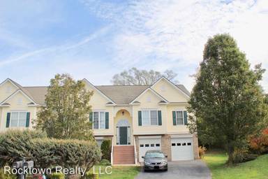 Main picture of 120 Chelsea Cir