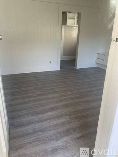 Main picture of 533 E Lomita Ave