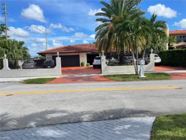 Main picture of 12700 SW 27th St