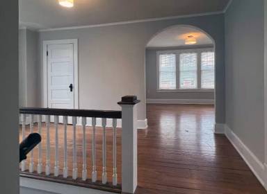 Main picture of 458 E Maxwell St