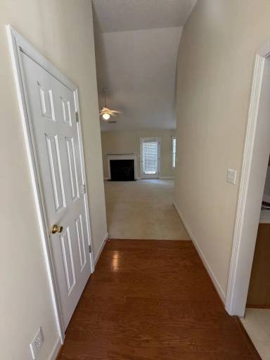 Main picture of 694 Huntingdon St