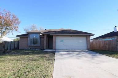 Main picture of 2304 Flintstone Cir