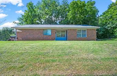 Main picture of 3802 Stuart Dr