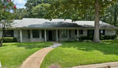 Main picture of 5802 Kevin Ave