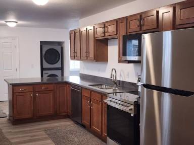 Main picture of 333 W 3rd St