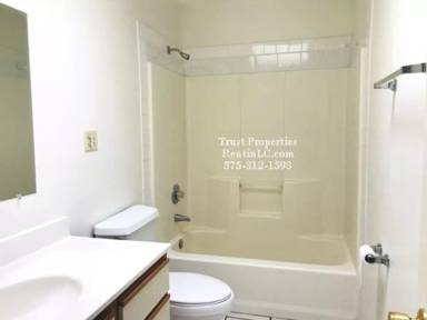 Main picture of 1345 Branson Ave