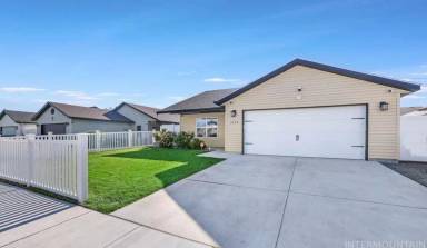 Main picture of 1022 S Date St