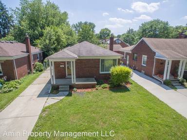 Main picture of 19918 Lochmoor St