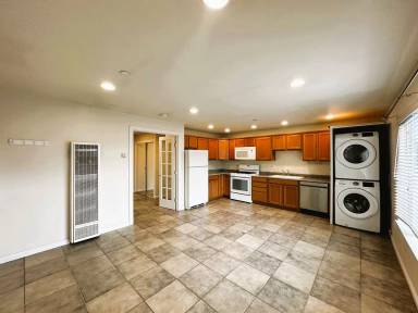 Main picture of 705B Carlin Ct