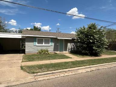 Main picture of 2601 Avenue U