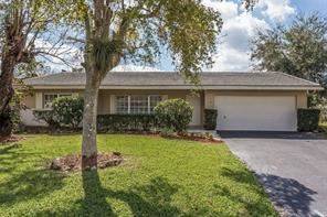 Main picture of 10680 NW 44th St