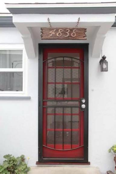 Main picture of 4818 Muir Ave