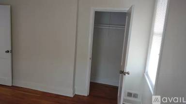 Main picture of 3018 Larue Sq E