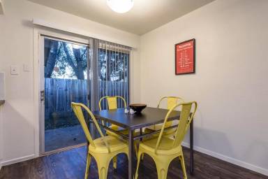 Main picture of 1601 Kinney Ave