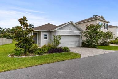 Main picture of 1447 NW 136th Blvd