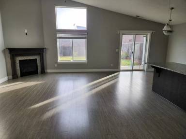 Main picture of 5014 27th Ave SE