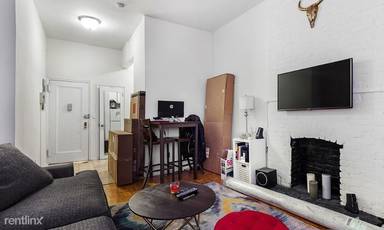 Main picture of 306 W 18th St