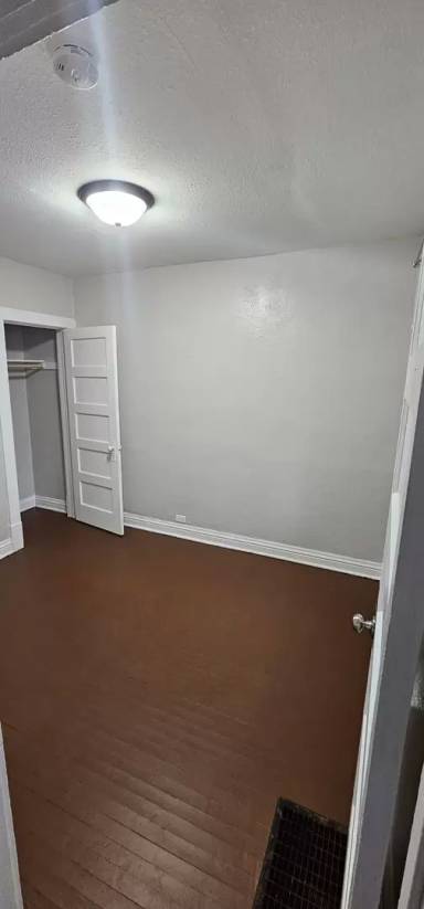 Main picture of 1712 Dewey Ave