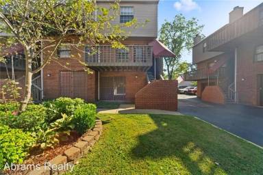 Main picture of 7440 Hampton Blvd